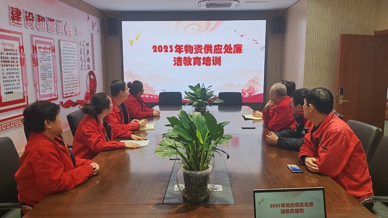 小标题：成人高考复习资料，选对才是关键